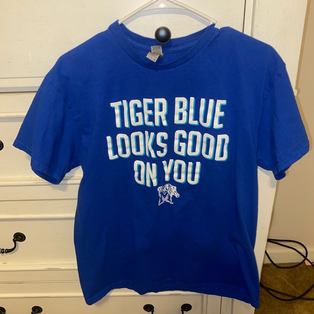Memphis tigers tee!